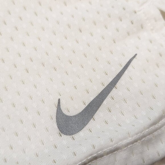 White Nike Mesh Running T-Shirt Womens Medium - Picture 10 of 12